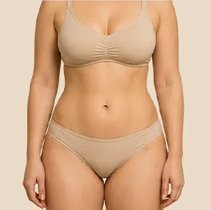 Resultado de mini abdominoplastia realizada pelo Dr. Sergio William, cirurgião plástico em Goiânia